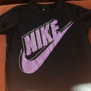 NIKE Graphic Tee